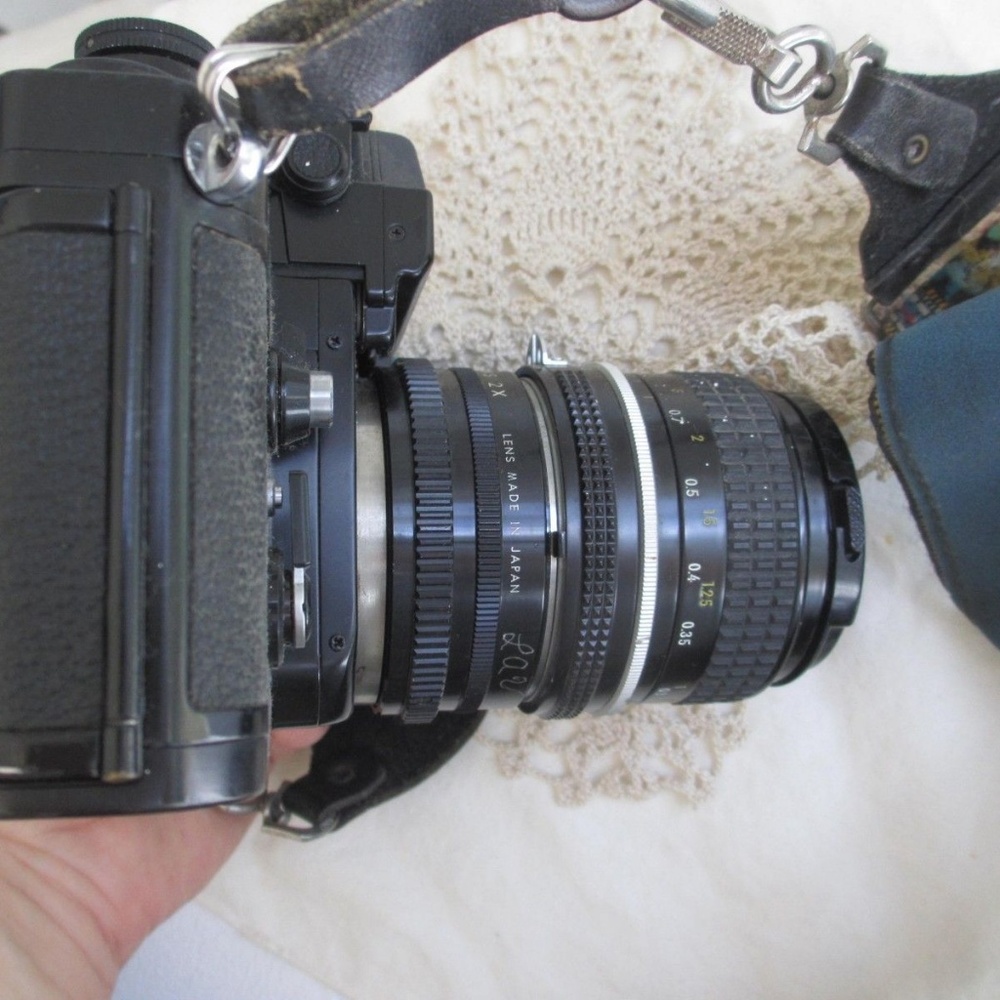 Nikon F2AS 35 mm SLR Film Camera w/28 mm Lens - Picture 6 of 10